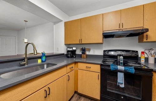 Lutz Apartment | Tranquil home w/patio, pool & gym
