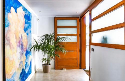 Vallpineda Villa | Tranquil large 6 bedroom family Villa sleeps 15 near Sitges