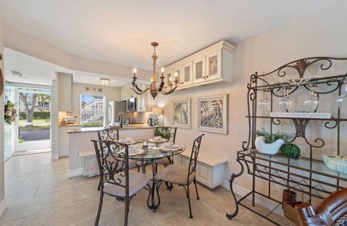 Hammock Bay Condo | Tranquil Marco Shores Snowbird Retreat/1st Floor 2BR/2BA Water & Preserve Views