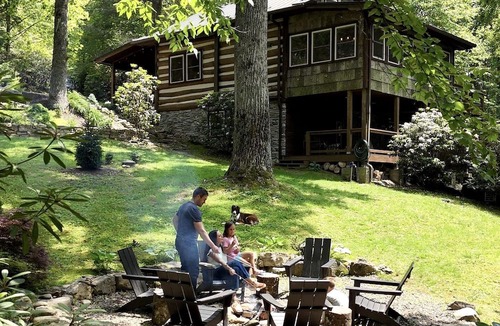 Blowing Rock House | Tranquil Mountain Escape with Outdoor Decks, Fireplace & Scenic Charm in Blowing Rock, North Carolina
