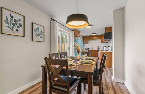 Olympic Hills House | Tranquil North Seattle Olympic Hill Rambler