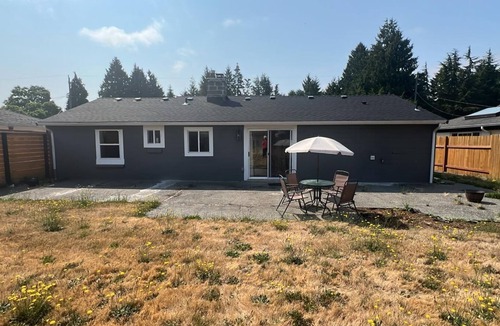 Olympic Hills House | Tranquil North Seattle Olympic Hill Rambler