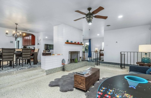 Sebring House | Tranquil Oaks Near Lake & Raceway w/Tesla Charger & Family Games Included!