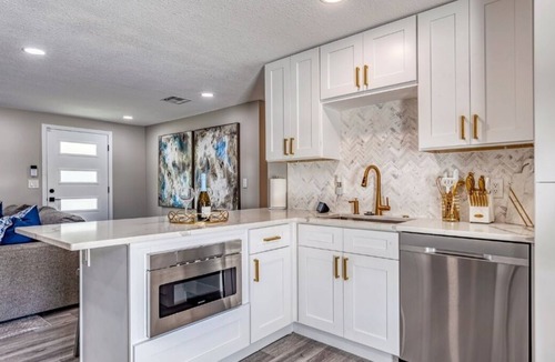Tampa Heights House | Tranquil Oasis Cozy Escape Near Everything