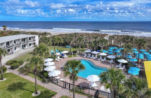 Neptune Beach Hotel | Tranquil Ocean View Suite, with Pool: Ideal for Adventure Seekers & Sunshine