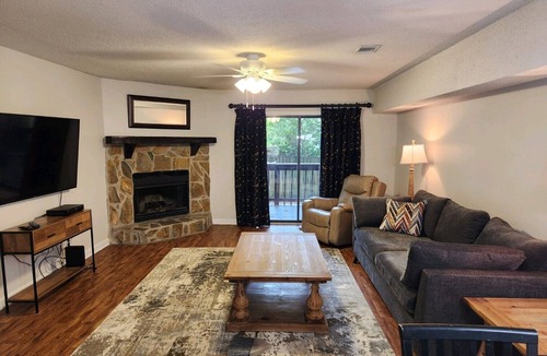 Augusta Condo | Tranquil property in back of Forest Hills.