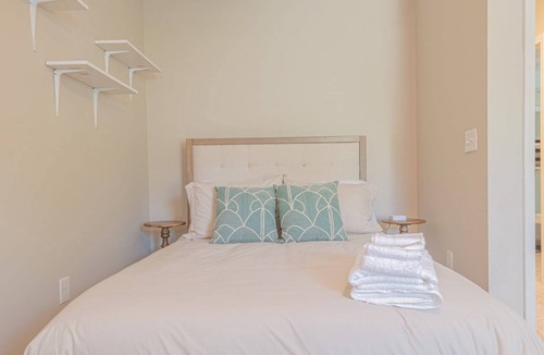 Fortson House | Tranquil Relaxation Family-friendly|Cozy4br|HotTub