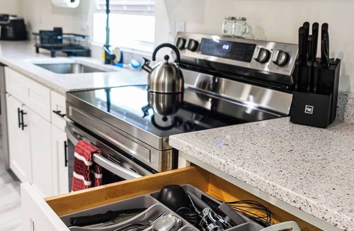 Federal Hill Apartment | Tranquil renovated 3-bedroom apartment with central AC in Providence