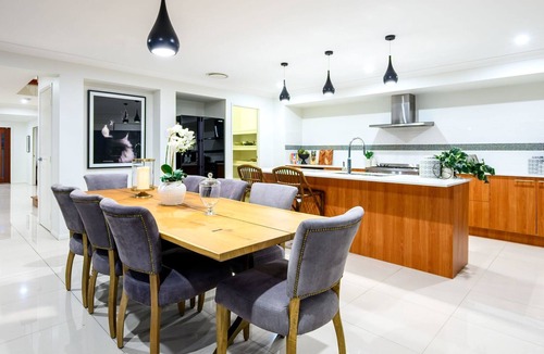 Bridgeman Downs Apartment | Tranquil Retreat Spacious Home with Pool