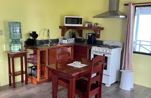 Caye Caulker Cottage | Tranquil romantic getaway