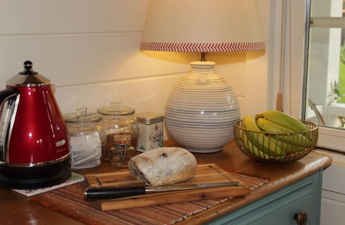 Woolstone Cabin | Tranquil setting at the foot of White Horse Hill, The Downs & The Ridgeway Path
