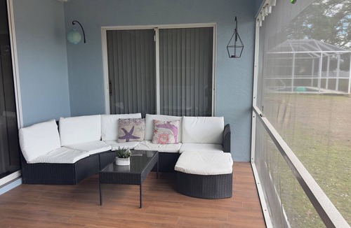 North Port House | Tranquil setting room/private entry