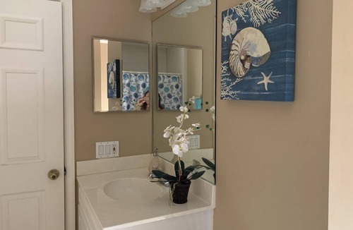 North Port House | Tranquil setting room/private entry