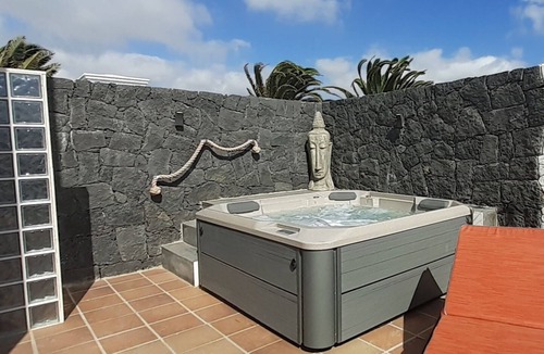 Montana Roja Villa | Tranquil setting, sea view, heated pool & Hot Tub, sub-tropical garden.