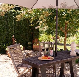 Beechwood House | Tranquil, spacious and private garden retreat