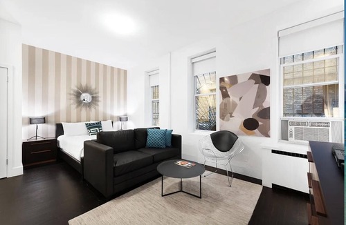 Ditmas Park Apartment | Tranquil Studio Apartment in Brooklyn steps away from Prospect Park!