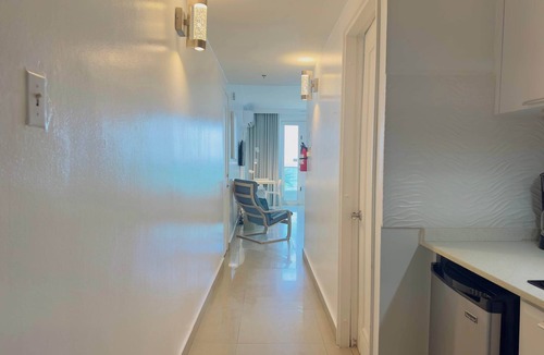 Puerta de Tierra Apartment | Tranquil Studio | Best views & location