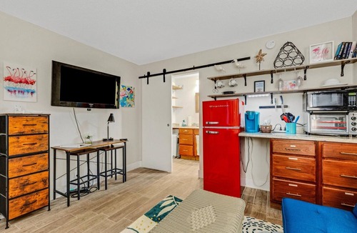 Trailer Estates Apartment | Tranquil Studio Condo located on marina in Sarasota FL. A boater's paradise.