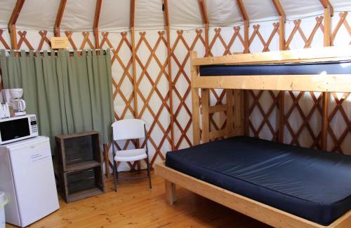 Sturgeon Bay Resort | Tranquil Timbers Yurt 3