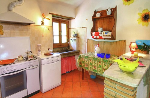 Ortignano Raggiolo House | Tranquil Tuscan Retreat