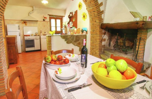 Ortignano Raggiolo House | Tranquil Tuscan Retreat