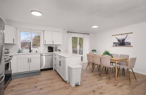 Veradale House | Tranquil Valley Home I Refreshed & Revitalized