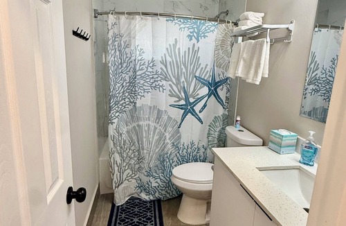 Edgewood Villa | Tranquil villa with AC in charming Fort Lauderdale downtown.