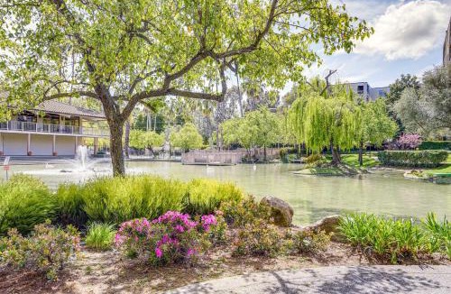 Walnut Creek Apartment | Tranquil Walnut Creek Condo with Community Amenities