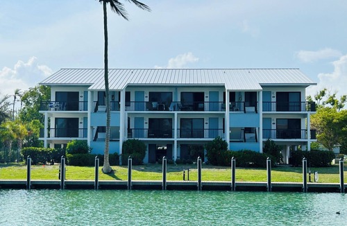 Shell Harbor Condo | Tranquil WATERFRONT 2-bedroom condo on Sanibel Island minutes to the beach!