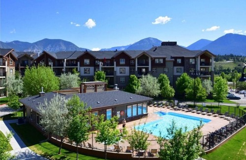 Invermere Apartment | Tranquil Waterside | Pool & Hot Tub | Renovated