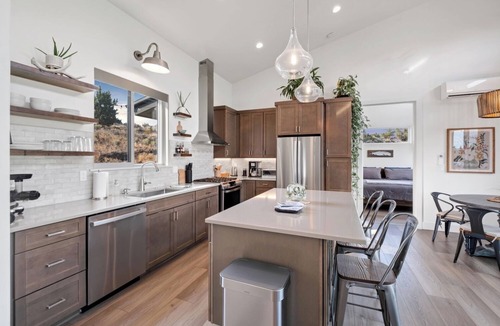 Crooked River Ranch House | Tranquil Wellness Oasis-Barrel Sauna/Cold Plunge/RedLite/Juicer/Walking Paths
