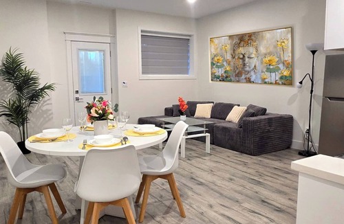 Burke Mountain House | Tranquil Zen Oasis | New Designer Home in Coquitlam | 10 mins to Downtown