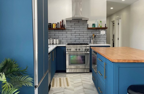 North Glengarry House | Tranquility Acres Farms Guest House with Spa