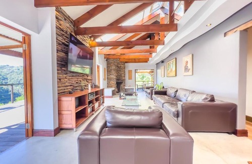 Hoekwil Villa | Tranquility at Its Finest - Kaaimans Luxury Villa