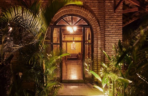 Tibubeneng Villa | Tranquility at the heart of Bali's best night and day spots. Berawa Beach Canggu