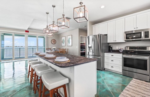 Little Torch Key House | Tranquility Bayview House-Ocean Front with pool, boat basin and boat ramp