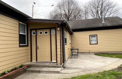 Downtown Dayton House | Tranquility Cottage- Close to UD