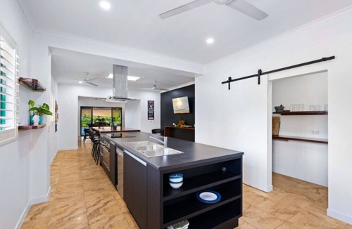 Mission Beach House | Tranquility House Family Getaway | Luxury Rainforest Meets Reef | Sleeps up to 10