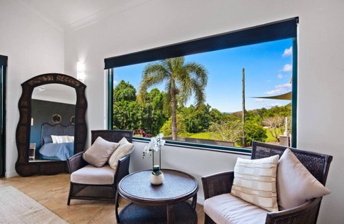 Mission Beach House | Tranquility House Family Getaway | Luxury Rainforest Meets Reef | Sleeps up to 10