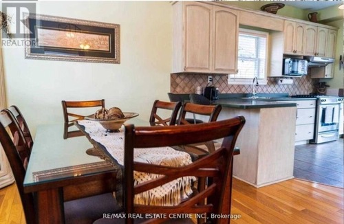Niagara Falls House | Tranquility Near the River includes Complimentary Breakfast