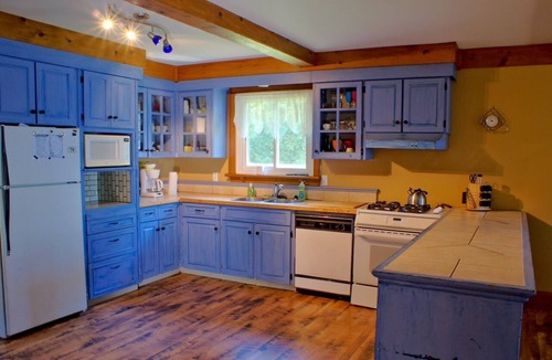 Campbellford Cottage | Tranquility on Lake Seymour, Trent Hills. Seymour Point a year round property.