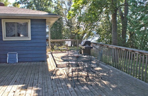 Campbellford Cottage | Tranquility on Lake Seymour, Trent Hills. Seymour Point a year round property.
