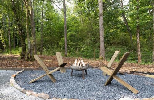 Buford Apartment | Tranquility Pond Cottage, Relax, Fish and Unwind