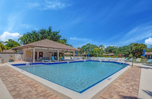 Palm Beach Gardens Cottage | Tranquility - PGA National Resort-Prime Location-Backyard Oasis-Panoramic Views