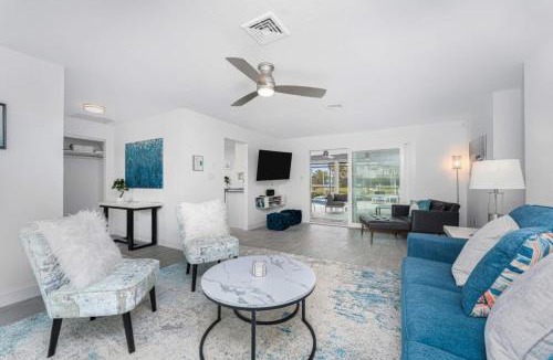Punta Gorda House | Tranquility Waterfront Villa Pool Dock