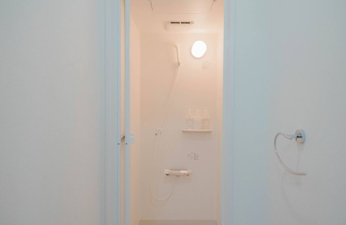 Izumisano House | TRANSIT HOSTEL