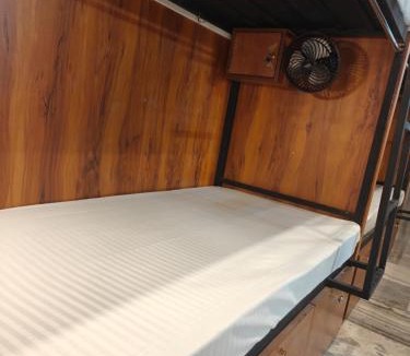 Sakinaka Hostel | Transit Stay Dormitory