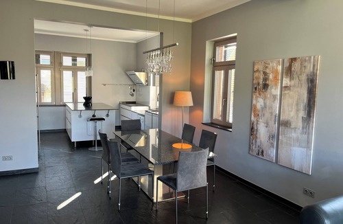 Eberbach Apartment | Traumhafte Wohnung mit Neckarblick und Balkon