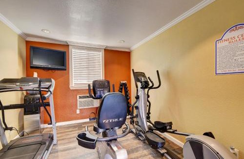 Williams Hotel | Traveler's Inn Williams, CA Modern Renovated Hotel