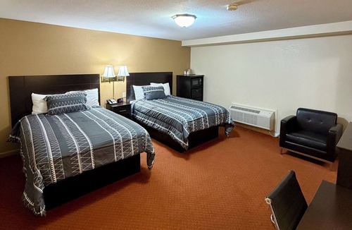 New Martinsville Hotel | Travelers Inn